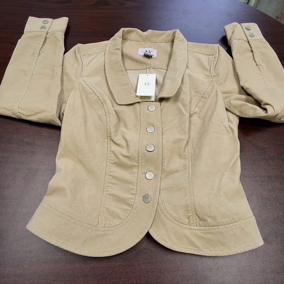 Coat - Picture 4 of 8